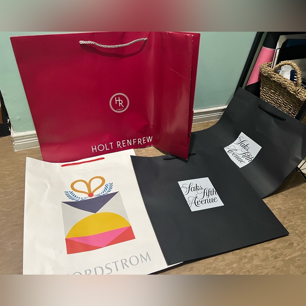 x8 Shopping Bag Lot Luxury Stores - Picture 4 of 4